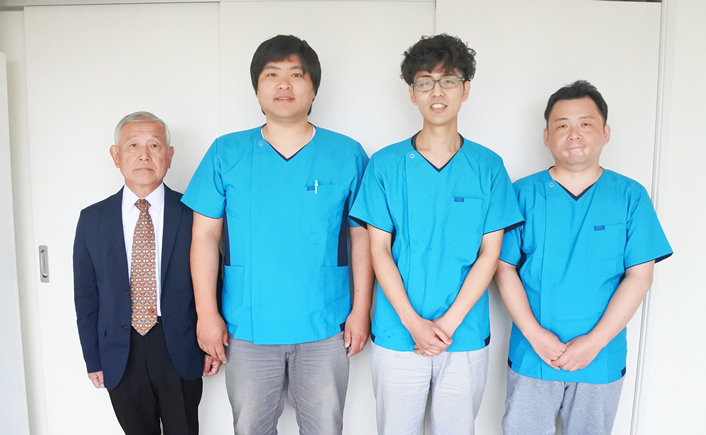代表取締役社長　歯科技工士 上倉章宏